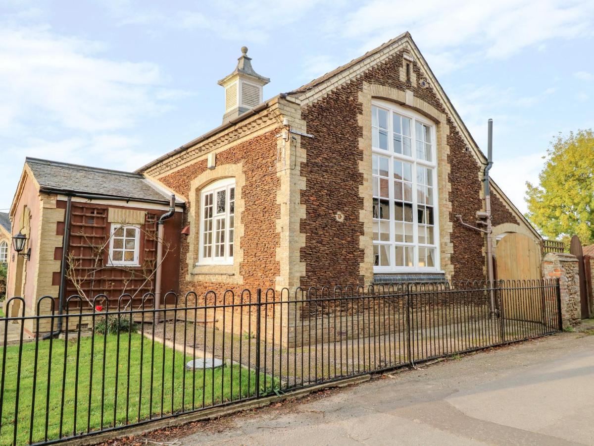The Old School Vila Wereham Exterior foto